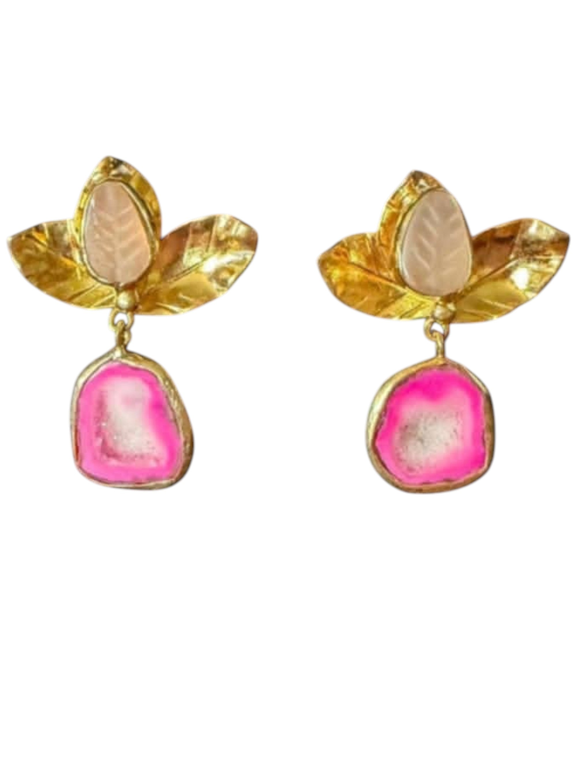 Los pendientes colgantes de cuarzo rosa y drusa rosa "Lotus Glow"